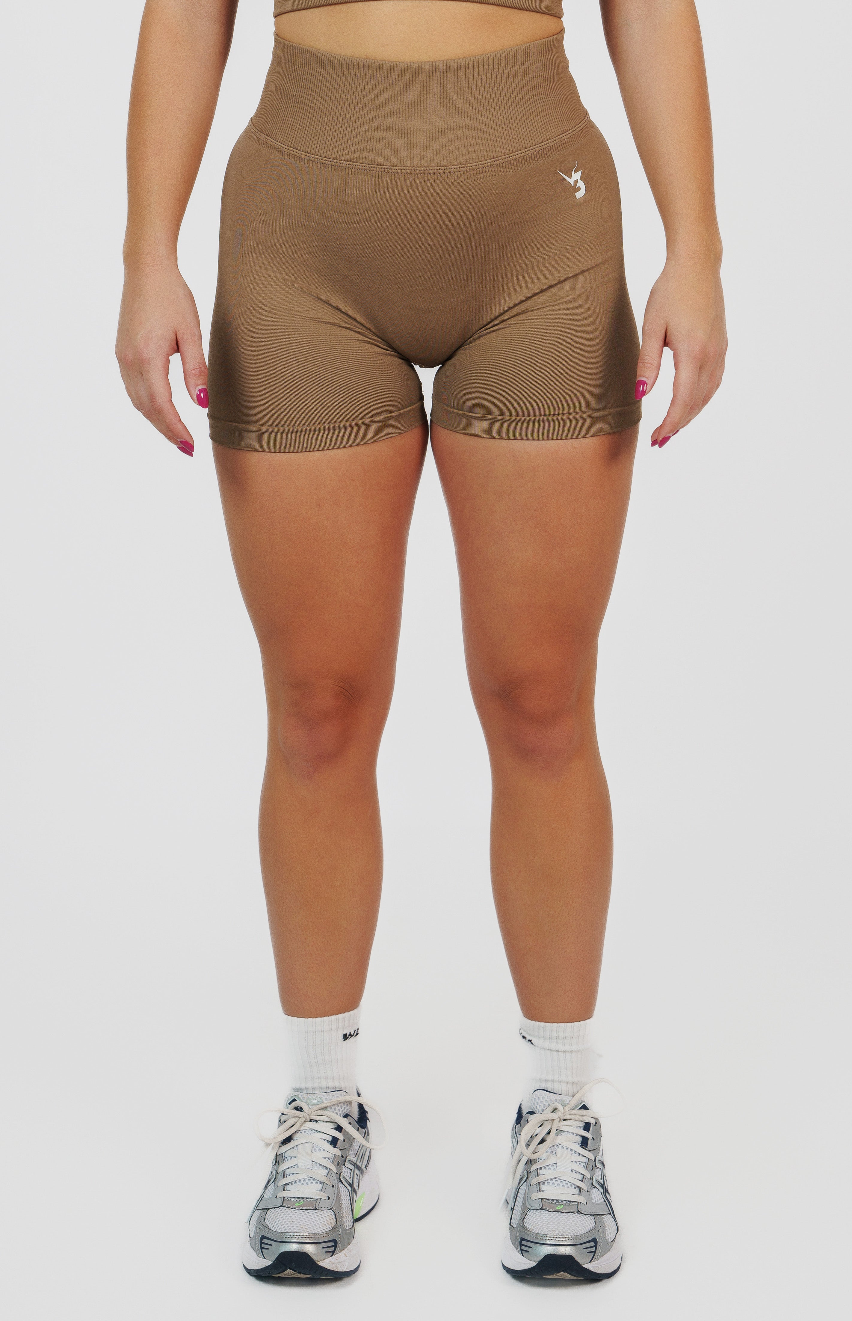 Form Seamless Scrunch Sports Bra, Leggings & Shorts Set - Cocoa Beige